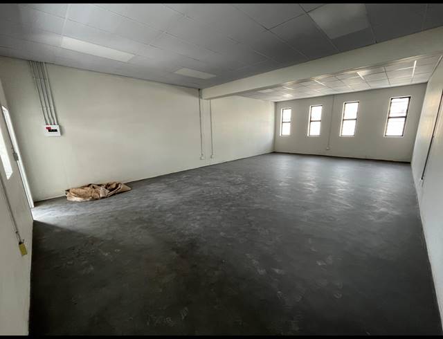 198M² WAREHOUSE TO LET IN NDABENI